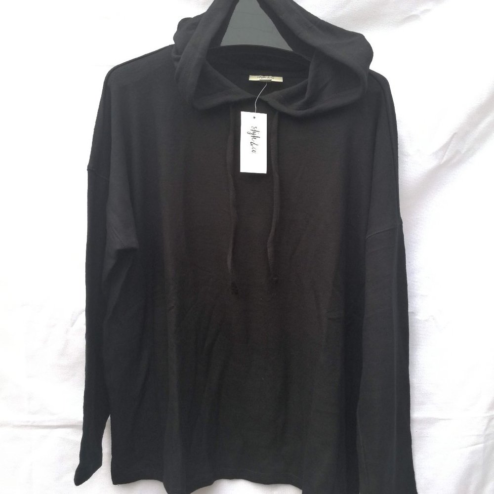 (NWT) Style & Co Long Sleeve Hoodie Women Size :M/ Black